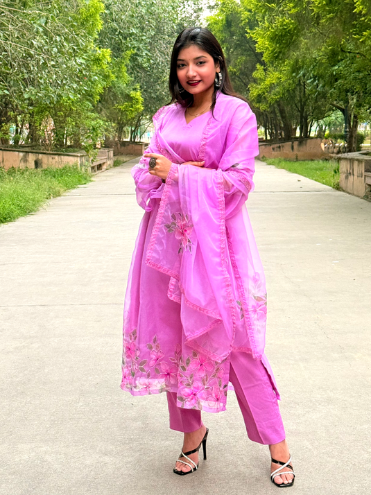 Handpainted and Aari hand embroidered Suit