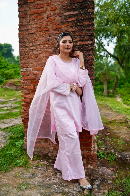 Elegant Aari Chikankari light pink Embroidery Suit