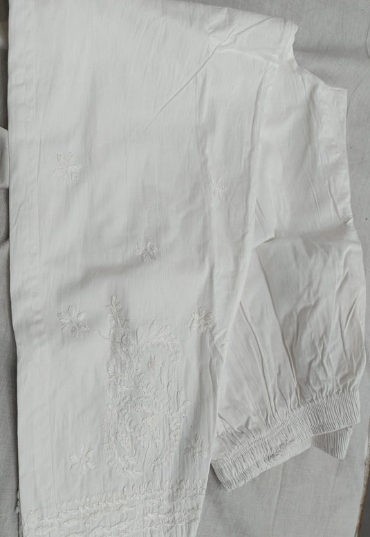 Chikankari mulmul white kurti trousre set with Tiranga dupatta