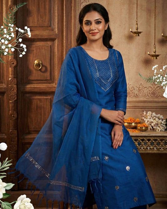 Kaamdaani Mukaish hand embroidered set - Ready to ship