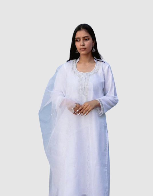 Women’s White Suit Set with Dupatta and Subtle Embroidery