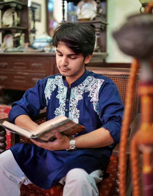 Men’s Navy Blue Kurta with Resham Aari Embroidery