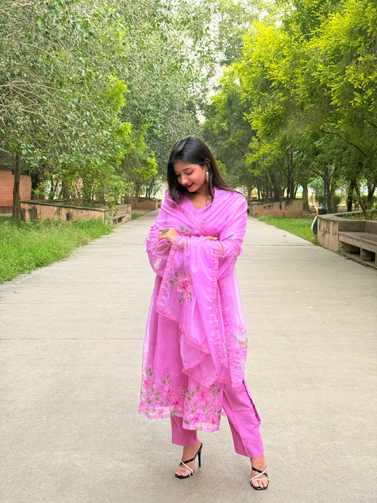 Handpainted and Aari hand embroidered Suit