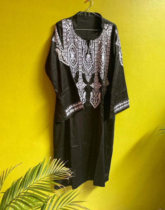 Women’s Black Kurta with Intricate White Embroidery